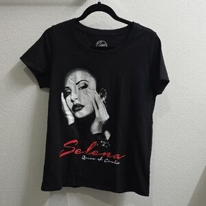 Selena Black Graphic T-Shirt